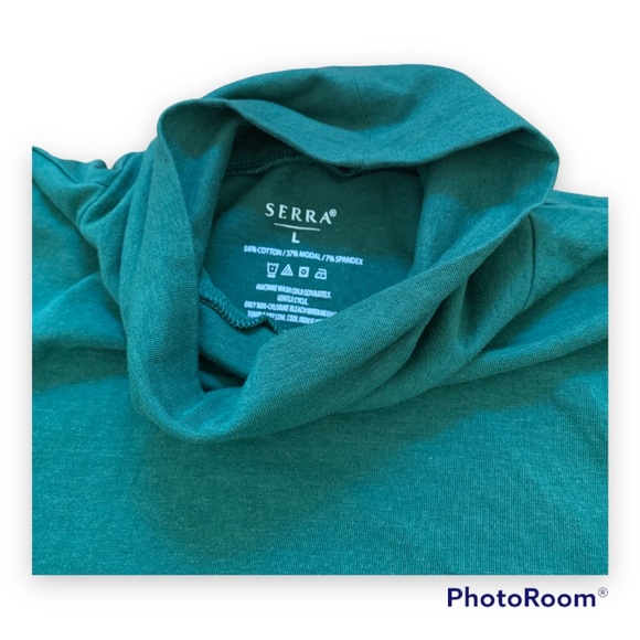 ✨ NWOT Classic Green Turtleneck - Large - Picture 3 of 6